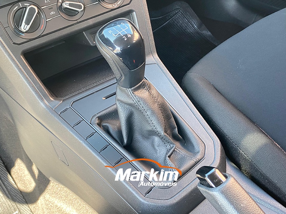 
								Volkwagen Polo Track 1.0 2024 full									