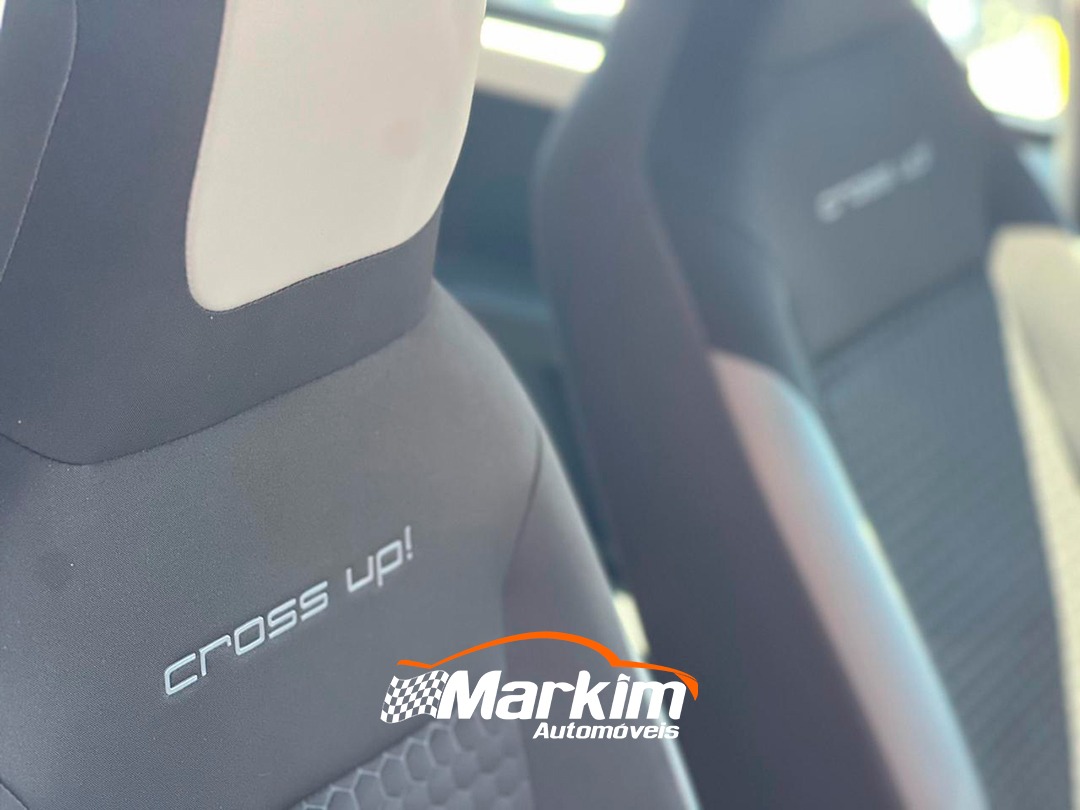 
								Volkswagen Up! Cross TSI 1.0 2018 full									