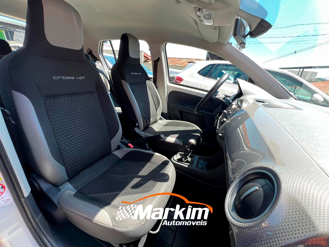 
								Volkswagen Up! Cross TSI 1.0 2018 full									