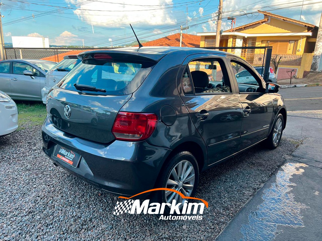 
								Volkswagen Gol Comfortline 1.0 2015 full									