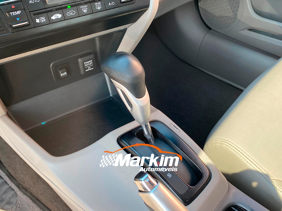 
								Honda Civic EXS 1.8 2012 full									