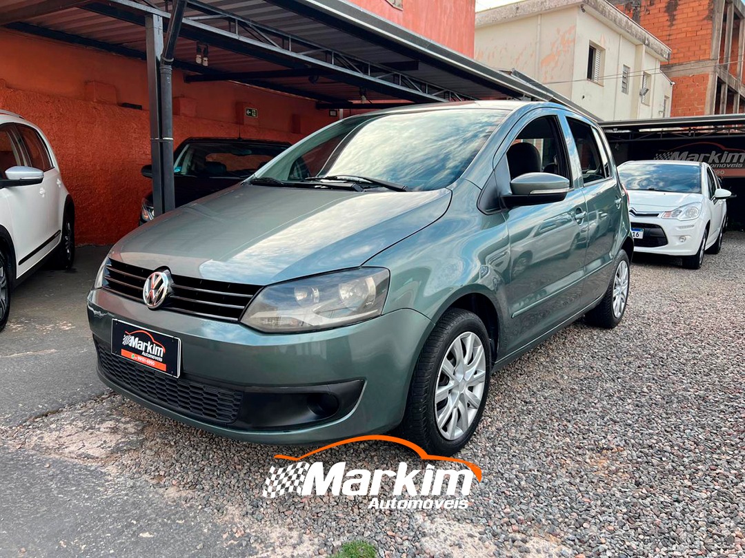 
								Volkswagen Fox Trend 1.0 2012 full									