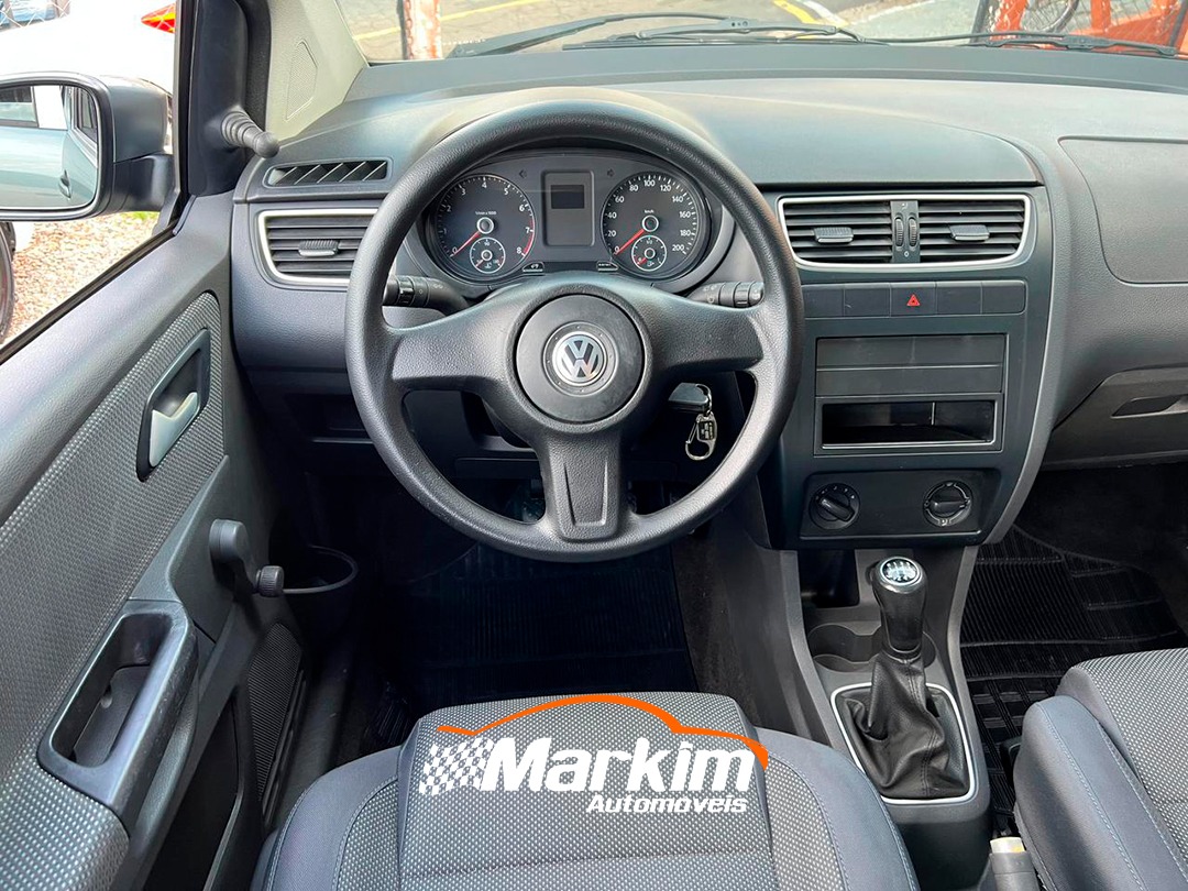 
								Volkswagen Fox Trend 1.0 2012 full									