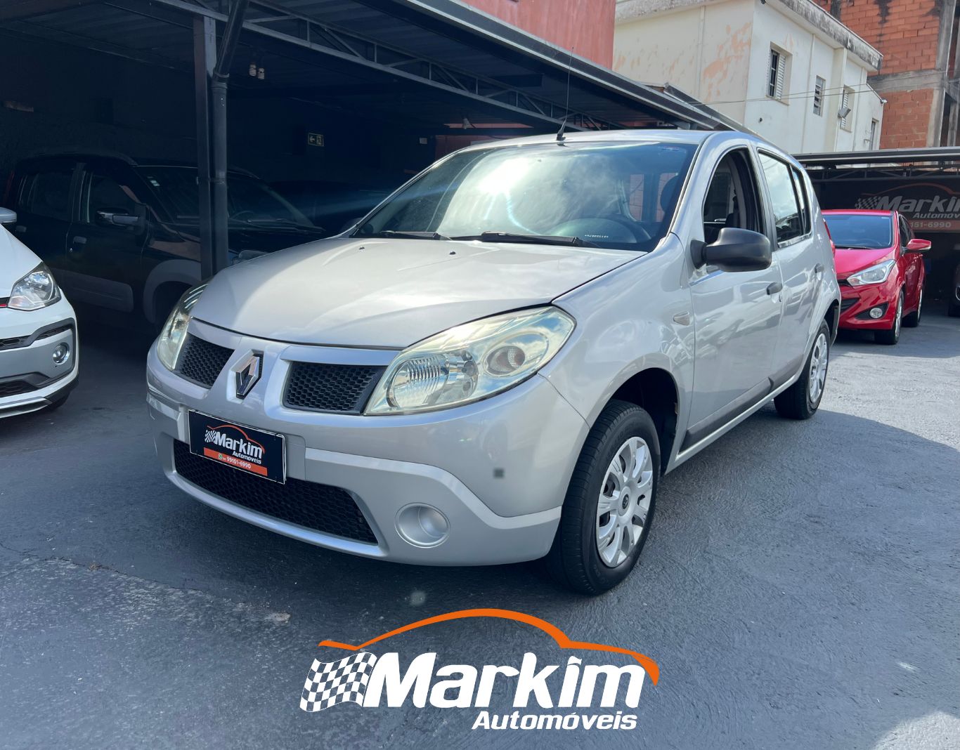 
								Renault Sandero Expression 1.0 2010 full									