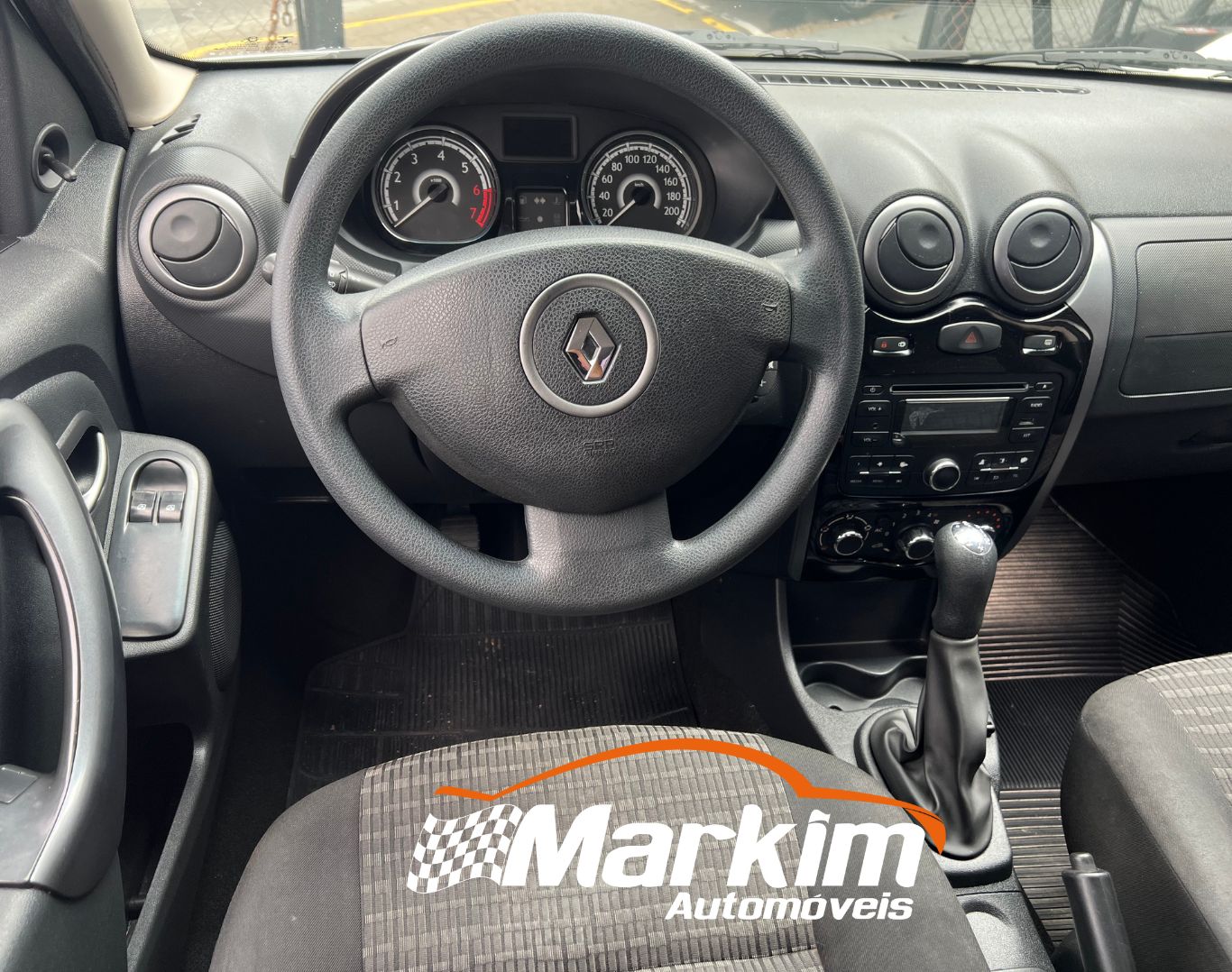 
								Renault Sandero 1.6 2014 full									