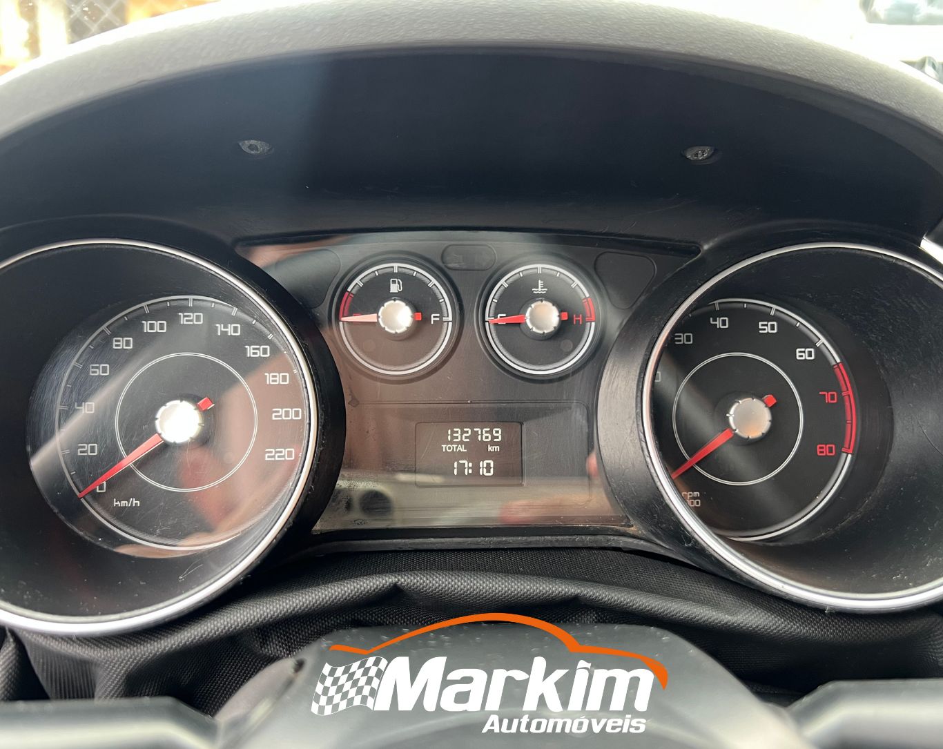 
								Fiat Punto Attractive 1.4 2014 full									