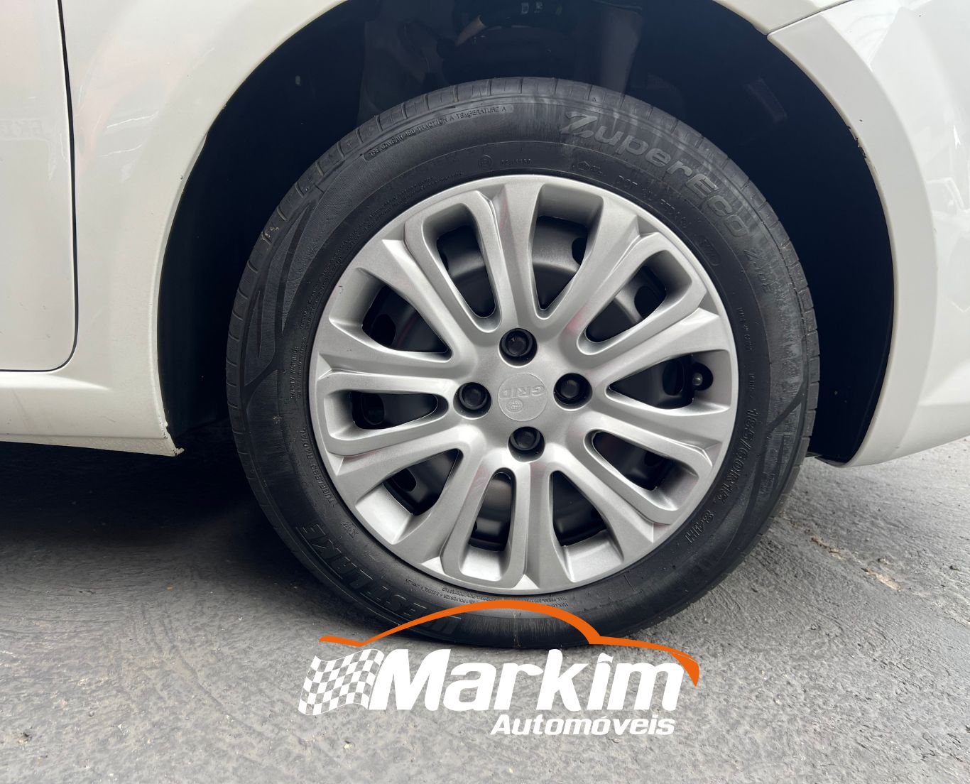 
								Fiat Punto Attractive 1.4 2014 full									